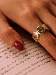 Different Symbols, Protection Amulet, The Snake, Good Vibes Only, Class Ring, Circles, 925 Silver, Gold Rings, Gemstone Rings