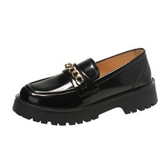 Lasaky - Vintage Leather Loafer with Thick Platform Sole and Chain Detail Spring Shoes Women, Loafers Women, Rough Heels, Women Footwear, Thick Heel, Casual Heels, Girl Shoes, Thick Heels, Heeled Loafers