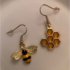 One Pair Of Earrings. Bee And Honeycomb. Faux Gold/Gold Tone Hardware. Dangle Stylestatement Costume Jewelry. Lightweight. New/Never Worn/Used, Have A Lovely Day! Bee Honeycomb, Have A Lovely Day, Bee Jewelry, Bee Earrings, Bee Theme, Lovely Day, Fantasy Jewelry, Earrings Color, Gold Gold