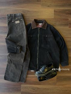 Vintage Outfit Ideas, Throwback Tuesday, Mens Casual Dress Outfits, Street Fashion Men Streetwear, Guys Clothing Styles, Vintage Outfit, Cool Outfits For Men