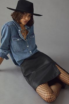 Long Denim Shirt Outfit, Denim Shirt Outfit Women Casual, Black Denim Shirt Outfit, Dark Denim Shirt Outfit, Short Sleeve Denim Shirt Outfit, Denim Button Down Shirt Outfit, Light Denim Shirt Outfit, Denim Button Up Shirt Outfit, Denim Outfit Black Women