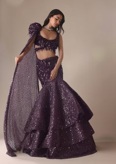 Concert Outfit 90s, Fish Cut Skirt, 90s Fashion Dresses, Skirt And Blouse Set, Fish Cut, Sangeet Outfit, Latest Bridal Lehenga, Trendy Outfits Indian, Indian Outfits Lehenga