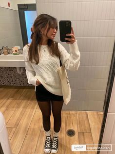 Outfits For Mid 20s For Women, Mid 20s Outfits, Gen Z Aesthetic Fashion, Mid 20s Fashion Outfits, College Tour Outfit, Fem Fits, Flattering Clothes, 6th Form Outfits