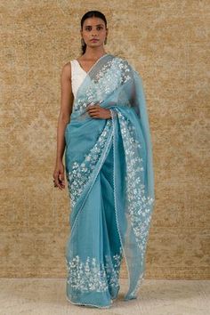 Shop for Devnaagri Blue Silk Organza Embroidered Saree Set for Women Online at Aza Fashions Pink Organza Saree, Organza Kurta, Resham Embroidery, Organza Blouse, Embroidered Saree, Designer Sarees Online, Blue Saree, Lehenga Saree, Organza Saree