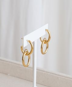 Why have one hoop when you can have two? The Oval Link Drop Earrings are an understated classic that works dressed down with jeans or dressed up for special events. These will be your go-to. Modern Clip-on Hoop Earrings For Everyday, Gold Drop Earrings, Dressed Down, Special Events, Dress Up, Drop Earrings, Gold