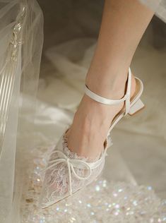 ❤︎ Lace mesh pointed toe shoes❤︎ Heels Low Heel, Wedding Shoes Bridesmaid, Wedding Shoes Lace, Fairy Fashion, Wedding Sandals, Sister Wedding, Slingbacks, Pointed Toe Shoes, Thick Heels