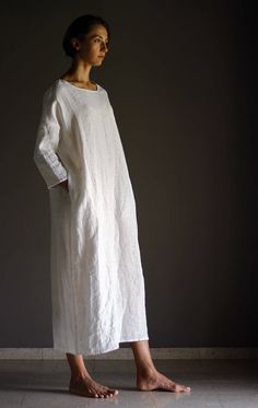 "🌿 ITEM DESCRIPTION Oversized and Loose fit White Linen Caftan Dress DOR | Long Comfy Lounge Flax Dress | 100% natural linen in medium weight - washed and softened | Big color choice | Drop shoulder 3/4 sleeves | Boat neckline | Hidden side pockets | Ankle length straight hemline | Straight cut design | Relaxed Fit PLEASE LEAVE ME A NOTE WITH YOUR MEASUREMENTS, HEIGHT AND PREFERRED COLORS IN THE COMMENTS SECTION WHEN YOU MAKE A PURCHASE: BUST/WAIST/HIPS, HEIGHT, COLORS ♥ Each item is individual White Linen Maxi Dress, Grandma Dress, Pixie Skirt, White Linen Dress, Dressy Casual Outfits, Long Linen Dress, White Linen Dresses, Linen Clothing, Dress Long Sleeves