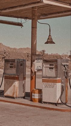 an old fashioned gas station with no fuel