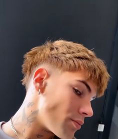 French Top Haircut Men, Short Hair Color Ideas Men, Tousled Hair Men, Men Hair Color Ideas, Short Punk Hair Men, Warrior Cut Men, Mullet Short Hair Men, Mulet Hair Men, Punk Hair Men