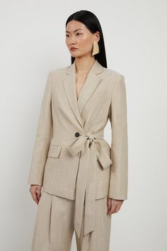 Premium Herringbone Linen Single Breasted Tailored Blazer Blazer Set Outfit, Linen Blazers Women, Hen Do Outfits, Workwear Capsule Wardrobe, Workwear Capsule, Casual Work Pants, Outfits For Mexico, Spring Wedding Guest Dress, Summer Blazer