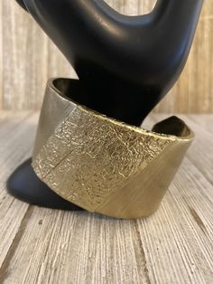 "Fabulous Vintage KR Silpada Chunky Modern gold Cuff Bracelet Circa 2000's? Excellent condition... Signed KR Very high qualityheavy piece Gold finish Modern look Statement making bracelet 3\" side to side, 1.75\" wide, 8\" interior" Adjustable Wide Band Gold Bracelet, Gold Cuff Bracelet With Thick Band For Gift, Gold Cuff Bracelet With Thick Band As Gift, Modern Gold Cuff Bracelet With Wide Band, Modern Gold Wide Band Cuff Bracelet, Gold Wide Band Cuff Bracelet As Gift, Unique Gold Wide Band Bracelet, Gold Metal Wide Band Bracelets, Gold Metal Wide Band Bracelet