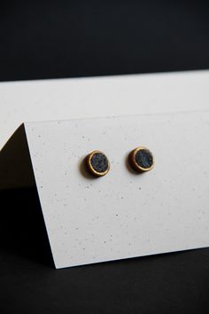 These beautiful earrings are made with golden full grain LEATHER and dark grey FELT in the middle and have 925 Sterling Silver posts/studs.  They are super fightweight, as it is ALL LEATHER! golden shiny leather and white shiny leather!  Please note that all my jewellery is handmade and they might have slight variations if compared to the picture. I do my absolute best to describe and photograph my jewellery as accurately as possible. But please take note that colous you may see on the photos may vary on different screens.  If you do have any questions about colous or any other details, please send me a message and I would be happy to give you more detailed info.  I will send this item in a beautiful gift box. If it is a gift for someone else, please let me know, so I can make a personaliz Leather Stud Earrings, Aesthetic Earrings, Minimalistic Aesthetic, Minimal Earrings, Gold Leather, Beautiful Gift Boxes, Leather Earrings, Estonia, Jewelry Earrings Studs