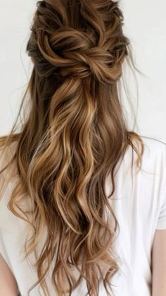 Wedding Styles For Long Hair, Hairstyle Summer 2024, Wedding Hair Loose Waves, Partial Updos For Long Hair, Wedding Long Hair Styles, Romantic Bridesmaid Hair, Md Hairstyles, Wedding Hair Long Hair, Summer Updos For Long Hair