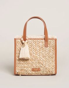 Straw Dune Satchel Crossbody Natural - $188.00 Floral Bags Handbags, Recessed Zipper, Leather Bag Design, Hand Bags For Women, Ginger Women, Jute Fabric, Spartina 449, Luggage Backpack, Garment Bags