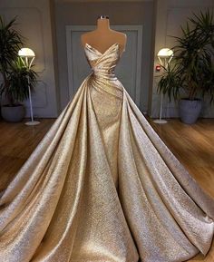 Pretty Prom Dress, Prom Dress Ball Gown, Gown Pictures, Dress Ball Gown, Kids Gown, Prom Dresses For Teens, Ball Gowns Evening, Pretty Prom Dresses, فستان سهرة