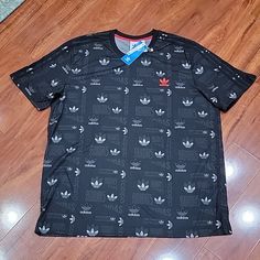 Nwt Men's Adidas Tee. Adidas Black Shirt For Streetwear, Black Adidas Shirt For Streetwear, Adidas Black Crew Neck Shirt, Adidas Tee, Adidas Shirt, Black Adidas, Adidas Men, Tee Shirts, Mens Shirts