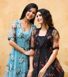 Aline Frock, Chudi Designs, Mafia Dress, Frock Models, Kurtis Design, Organza Jacket, Stylish Kurtis, Salwar Neck Designs, Stylish Kurtis Design