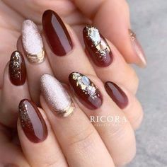 Nailart Merah Maroon, Nail Art Merah Maroon, Nailart Maroon, Engagement Nail Art, Engagement Nail, Red Wedding Nails, Red Nail Ideas, Maroon Nail Art, Maroon Nail Designs