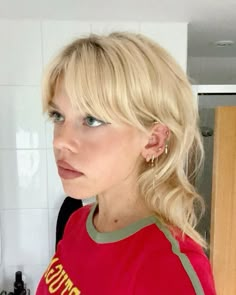 #blonde #bangs #hairinspo #aesthetic #bangstyle Grown Out Fringe Hairstyles, Dirty Blonde Hair With Bangs, Blonde Messy Fringe, Blonde Hair Shaggy Bangs, Hair Cuts Blonde, Blonde Hair Wispy Fringe, Blond Micro Bangs, Bangstyle Hair, Blonde Microbangs