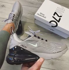 Nike Air Trainers Women, Nike 270 Women Outfit, Nike 270s, Nike Air Max 270 Women, Air Max Nike, All Nike Shoes, Nike Air Shoes, Nike Shoes Air Max, Cute Nike Shoes