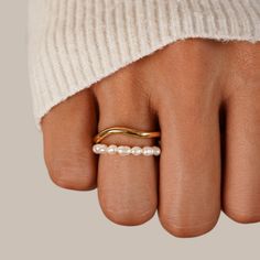 Keep it elegant & sleek with this Orelia Pearl Double Layer Ring. Wear alone or stack with other minimalist rings for that effortless look. 18K gold plated, copper Freshwater pearl Hypoallergenic, lead & nickel free US/Canada Ring Size UK/AU Ring Size Inside Diameter (mm) 6 L 16.6mm 7 N 17.2mm 8 P 18.1mm If you aren't in LOVE with your purchase, please let us know within 30 days of receiving your item, and you'll receive a stress-free refund. Classic Gold Rings, Radiant Diamond Engagement Rings, Chic Rings, Gold Rings Simple, Minimalist Engagement Ring, Layered Rings, 18k Gold Ring, Stacked Jewelry, Ring Fit