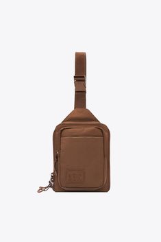 BÉIS 'The Sport Sling' in Maple - Brown Crossbody Athletic Gym Bag & Belt Bag | BÉIS Travel CA Tenniscore Aesthetic, Crossbody Belt Bag, Alaska Trip, Water Bottle Pouch, Maple Brown, Work Accessories, Sling Pack, Large Gift Bags, Bag Belt