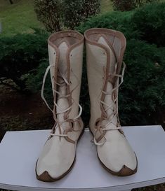 These are handmade genuine leather custom boots. Our processing time 2-10 bussines days, But must of time we are shipping your order very earlier. ( express shipping, Fedex, Ups, Dhl, Tnt ) Made with natural leather and leather sole. Style is medieval leather men's boots. There is every size available. ** İf you need wider calves size please let us know your calf circle measurments. Photos are from day light. Very comfy and healty. Boots are taking your foot shape, flexible. %1oo Natural and Han Viking Boots, Medieval Boots, Retro Boots, Festival Boots, Gladiator Boots, Hippie Boots, Comfy Boots, Comfy Boot, Oxford Boots