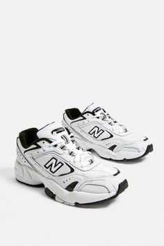 New Balance 452, Black And White Trainers, New Balance Outfit, Estilo Fitness, Basket Style, Basket Noir, Black And White Sneakers