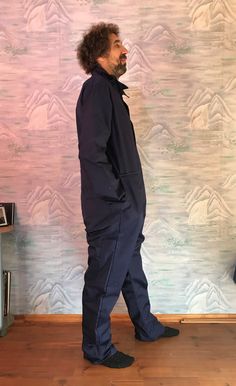 "Men's Work Overall Workers Coveralls Navy Workers Salopette Industrial Clothing Navy Jumpsuit Work Romper Mechanic Work Wear Large Size Label size: 116 Estimated size: L Measurements (lying flat): Shoulders: 20,5\"/ 52 cm Length: 64,5\" / 164 cm Sleeve: 27.5\" / 70 cm Pit to pit: 24.5\" / 62 cm Waist: 29.5\" / 75 cm Pant leg inseam: 32\" / 81 cm Condition: excellent condition Please check measurements to insure a proper fit. Remember to allow yourself some extra room for movement. You can compa Relaxed Fit Utility Shortalls For Workwear, Utility Style Bib Front Jumpsuits And Rompers For Work, Utility Bib Front Jumpsuits And Rompers For Workwear, Relaxed Fit Shortalls With Pockets For Workwear, Workwear Overalls With Bib Front And Pockets, Workwear Shortalls With Pockets, Workwear Shortalls Overalls With Pockets, Bib Front Overalls With Pockets For Workwear, Fitted Shortalls With Pockets For Workwear