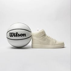 Light up your sneaker collection with this Nike Jordan Candle from Sculpture Stuff! 🔥🕯️ Modeled after the iconic Air Jordan 1 sneaker, this candle brings a touch of streetwear style to any room. Made with high-quality soy wax and available in two different sizes, this candle is the perfect addition to your home decor or sneaker shrine. Whether you're a die-hard Jordan fan or just love unique and eye-catching candles, you won't want to miss out on this one. Shop now at Sculpture Stuff and eleva Shoe Wax, Gifts For Elderly, Nike Jordan 1, High Top Shoe, Organic Candles, Candle Dye, Traditional Candles, Unique Candles, Designer Candles