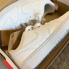 Nike Court Borough Low Blanco Size 4.5y New In Box With Tags Nike Court Borough Low, Nike Court Borough, Nike White, Kids Nike, Shoes Nike, White Nikes, Kids Shoes, Nike Shoes, Shoes Sneakers