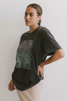 Crew Neckline Short Sleeves Psychedelic Tiger Graphic Stretch Knit Material 100% Cotton Machine Wash Cold, Tumble Dry Low Model Info Height: 5'8" Wearing Size: X-Small ~section 2~ SIZE US SIZE BUST LENGTH X-Small (00-0) 40" 28" Small (2-4) 42" 28.5" Medium (6-8) 44" 29" Large (10-12) 46" 29.5" X-Large (14-16) 48" 30" **For more specific information on the product, please feel free to email us at webteam@bohme.com Hippie Style Short Sleeve T-shirt With Graphic Print, Tiger Graphic Tee, Short Sleeve Tiger Print Graphic Tee, Casual Cotton Tiger Print T-shirt, Casual Short-sleeved Tiger Print T-shirt, Knitting Materials, Infant Tees, Short Sleeves, Graphic Tees