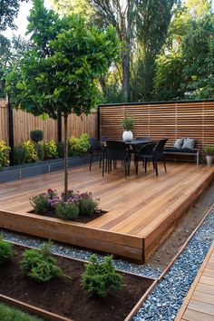 floating ground deck in corner of landscaped yard House Fence, Backyard Renovations, Backyard Remodel, Back Yard Ideas, Modern Backyard