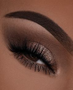 False Lashes For Almond Eyes, Graduation Makeup Brown Eyes, Wedding Makeup For Brown Eyes Glitter, Cute Brown Makeup Looks, Sombra Cafe, Makeup For Deep Set Eyes, Party Makeup Brown Eyes, Eye Makeup Inspiration, Eye Makeup Dramatic