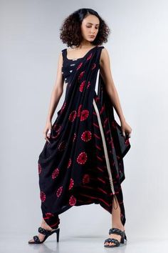 Shop for Nupur Kanoi Black Crepe Shibori Print Dhoti Saree With Blouse for Women Online at Aza Fashions Black Dhoti, Nupur Kanoi, Dhoti Saree, Shibori Print, Fitted Blouse, Drape Saree, Black Saree, Blouse For Women, Blouse Online