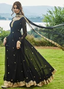 Black and Gold Embroidered Georgette Anarkali Females Outfits, Black Salwar, Georgette Anarkali, Indian Fashion Trends, Afghan Dresses, Pakistani Dress, Indian Gowns, Dress Indian Style, Indian Designer Outfits