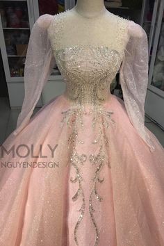 Organza Ball Gown For Debutante Ball And Prom Season, Pink Quinceanera Dress With Lace Bodice For Debutante Ball, Organza Pageant Dress For Debutante Ball During Prom Season, Organza Ball Gown Princess Dress For Quinceanera, Tulle Princess Dress For Debutante Ball, Princess Tulle Wedding Dress For Quinceanera, Princess Style Evening Dress For Prom Season Pageants, Organza Evening Dress For Debutante Ball And Prom Season, Organza Evening Dress For Debutante Ball During Prom Season