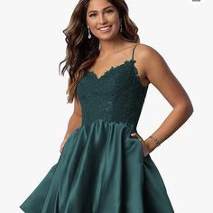 Women’s V-Neck, Pleated, Satin Dress. Rich Green Color. Sparkly On Top. Has Pockets! Easy Corset To Tie In The Back. Never Worn! New Without Tags. Green V-neck Dress For Homecoming, Green V-neck Mini Dress For Homecoming, Green V-neck Mini Dress For Prom, Green Hoco Dress, Dress Rich, Pleated Satin Dress, Black And Pink Dress, Evening Mini Dresses, Colorful Dresses Formal