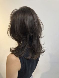 Shot Hair Styles, Haircuts For Medium Hair, Haircuts Straight Hair, Short Hair Haircuts, Hair Inspo Color, Aesthetic Hair, Hairstyles Haircuts, Layered Hair