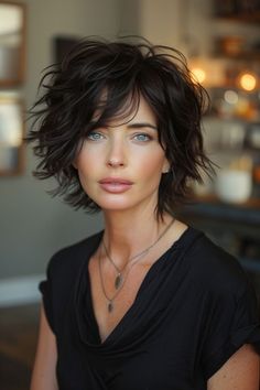 Elegant Short Hair, Grey Hair Transformation, Shaggy Short Hair, Cool Short Hairstyles, Messy Short Hair, Trendy Short Haircuts, Edgy Short Hair, Chic Hairstyles