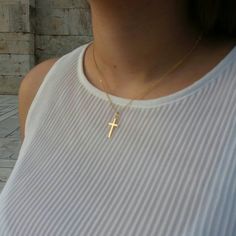 A nice, dainty 14k gold filled necklace with an eye catching plain cross. A dainty Christian necklace that protects the person wearing it. A nice gift for her Length approx. 15 inches / 38 cm - with 1.2 inch extension. ♥ All items will come in a nice gift box ♥ ★ Read our policies before purchase: https://www.etsy.com/shop/Jewellusion/policy/ ★ Convo me for custom orders or any questions you might have ♥ Visit our shop for more fabulous jewels: https://www.etsy.com/shop/Jewellusion/ μ ♥ Follow m Everyday Cross Charm Necklace With Clavicle Chain, Everyday Yellow Gold Cross Charm Necklace, Evil Eye Necklace Silver, Necklace Christian, Feminine Necklace, Orthodox Cross, Tiny Cross, Christian Necklace, Minimal Necklace