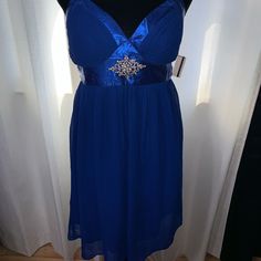 Alter Back Blue Dress Size Large Blue Knee-length Mini Dress For Homecoming, Blue Knee-length Homecoming Mini Dress, Chic Blue Mini Dress For Homecoming, Blue Dressy Mini Dress For Evening, Elegant Blue Mini Dress For Homecoming, Blue Dressy Cocktail Dress, Blue Knee-length Dressy Mini Dress, Pink Floral Maxi Dress, Ann Taylor Loft Dresses