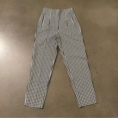 Nwot Black And White Gingham Dress Pants From Zara. Front Pockets (Need A Seam Ripper - New So These Have Not Been Cut Yet). I Have The All Black And Love Them, Perfect For Work And Super Comfortable! Gingham High-waisted Pants For Work, Fitted Gingham Pants With Houndstooth Pattern, High Waist Gingham Pants For Work, Chic High-waist Gingham Bottoms, Chic Fitted Gingham Bottoms, Spring White Houndstooth Bottoms, Zara Plaid Bottoms For Spring, Chic High Waist Gingham Bottoms, Fitted Gingham High-waisted Pants