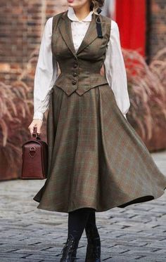 Dandy Look, Classy Vintage Outfits, Classy Vintage, Old Fashion Dresses, Chique Outfits, Elegante Casual, Retro Mode, Vintage Inspired Outfits, Moda Vintage