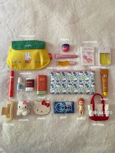 Small Emergency Bag, What's In My Bag Travel, Things To Bring In Your Carry On Bag, Self Care Bag For School, What To Pack In Your Bag, Inside My Bag School, Toiletries For Travel, School Emergency Kit, School Backpack Essentials