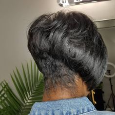 Sheena 👑 Lead Artist on Instagram: “Do you know how to customize a haircut without telling someone they need to chop all of their hair off because your lack of knowledge????…” Natural Hair Short Hairstyles, Natural Hair Short, Black Hair Short Cuts, Black Hair Updo Hairstyles, Easy Macaroni, Shaved Hair Designs, Tapered Hair, Short Hair Images, Short Haircut Styles