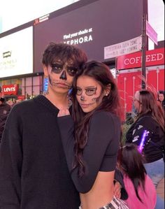 Halloween Duos, Skeleton Halloween Costume, Cute Halloween Makeup, Hot Halloween Outfits, Duo Halloween Costumes, Couples Halloween Outfits, Cute Couple Halloween Costumes