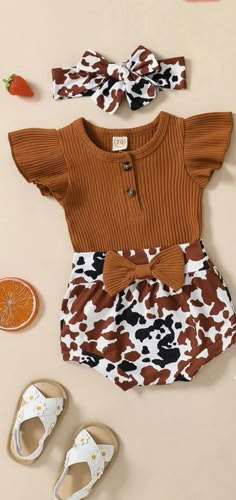 Caramel Bodysuit & Cow Print Shorts W/ Headband – Western Baby Clothes Cute Baby Outfits Girl, Baby Boy Western Outfits, Cow Print Shorts, Country Babies, Western Baby Girls, Kids Western Wear, Western Baby Clothes, Baby Clothes Country, Western Baby