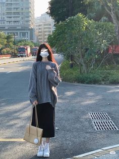 Rok Outfit, 일본 패션, Korean Outfit Street Styles, Mode Turban, Korean Casual Outfits, Modest Fashion Outfits, Autumn Outfit