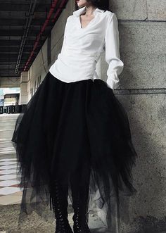 Scarf Hacks, Patchwork Skirts, Tulle Long Dress, Skirts Summer, Tulle Skirt Black, Patchwork Skirt, Fashion Victim, Beautiful Skirts, Asymmetrical Design